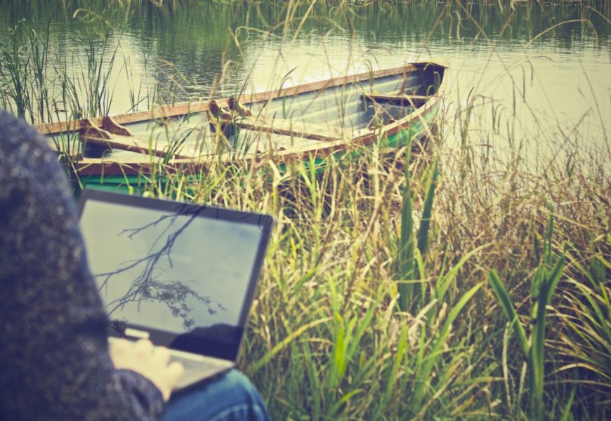 Co dělat, když si polijete notebook
