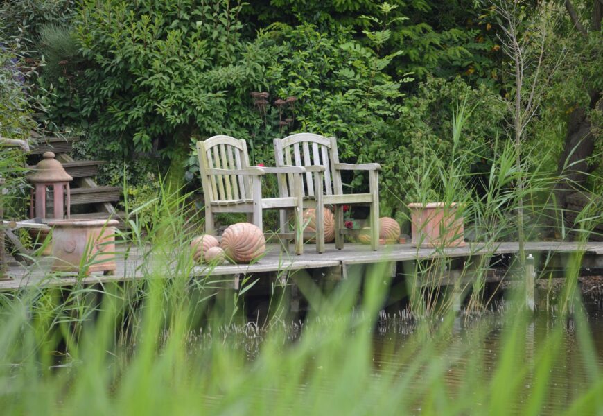 Kvalitní zahradní nábytek z masivu ozdobí každou terasu na mnoho let