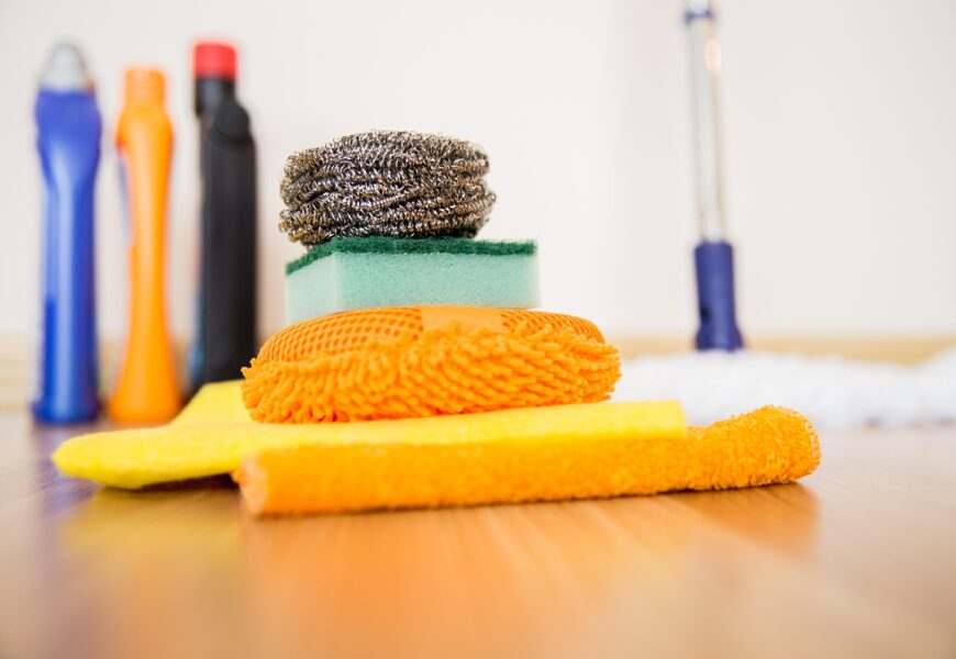 Kolik dnes stojí úklidové firmy do domácnosti a co vše nabízí?